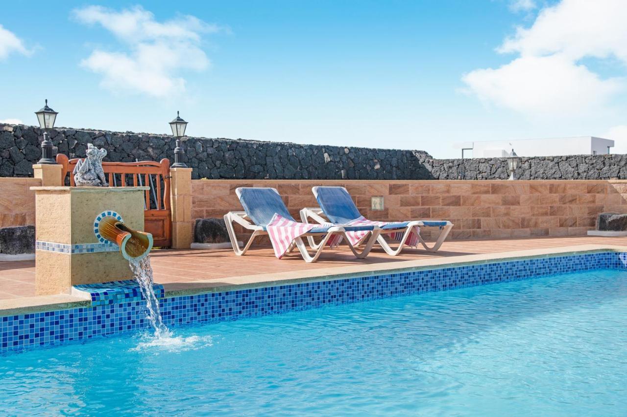 Villa La Casona Tías Exterior foto