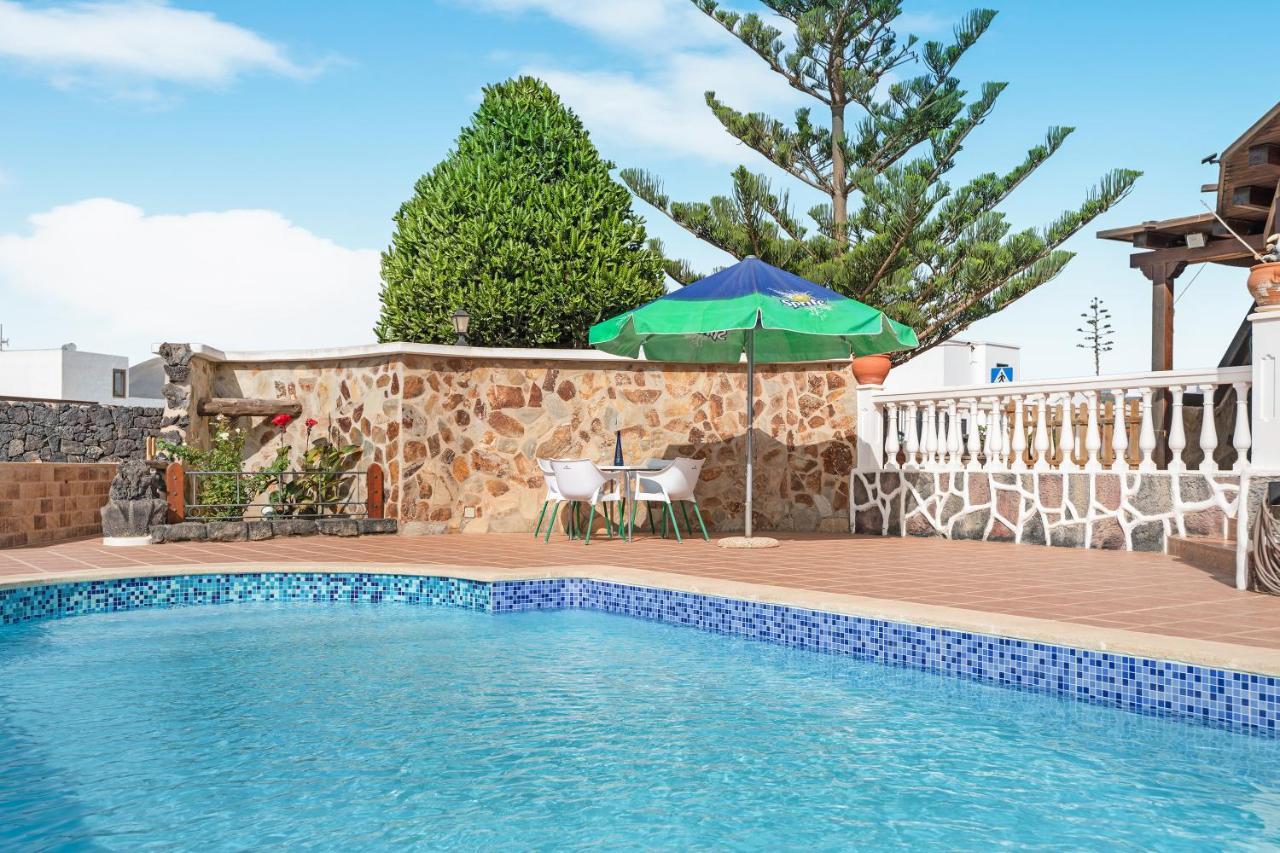Villa La Casona Tías Exterior foto